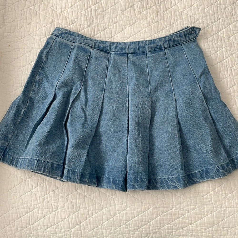 Forever 21 pleated mini skirt - Picture 2 of 4